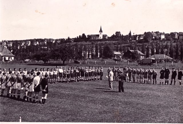 Na de gemeentenfusie telde ons voetbalteam 44 spelers. Veel wedstrijden gewonnen daarna!