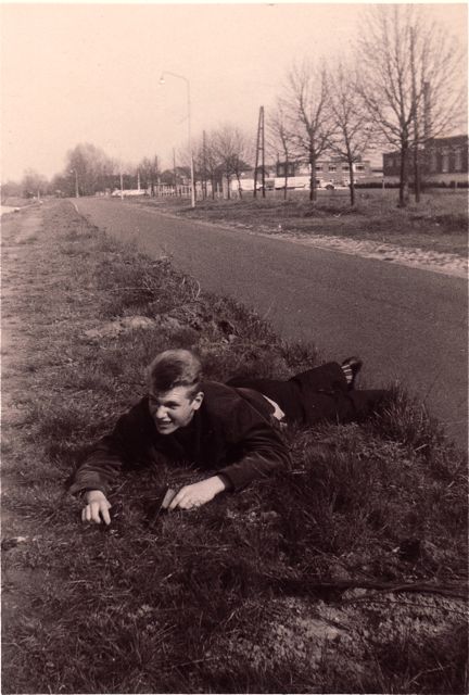 Naast een dorpsdichter hadden we ook een dorpssluipschutter maar omdat er bij ons niet veel bewoog is die titel nogal snel afgevoerd.