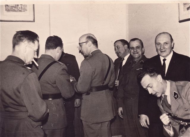 Toen lieutenant Vanderschuere hoorde dat de korpschef beslist had om elke week spruitjes op het menu te zetten, werd hij misselijk. Een jeugdtrauma!