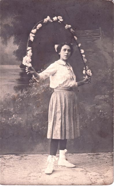 Mevrouw Delboigne kon een pergola oproepen. Weinig nuttig maar ze kon het toch maar!