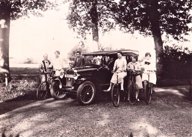 Tante hield bij de start van de race het pistool recht vooruit in plaats van omhoog en zo is pa te vroeg vertrokken. Jaren te vroeg eigenlijk.