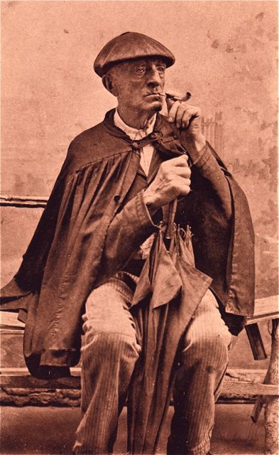 Mijnheer Dufwalle die de vindplaats van het Lam Gods wil verklappen in ruil voor een ongesigneerd boek van Brusselmans. Geen vooruitgang tot hiertoe.