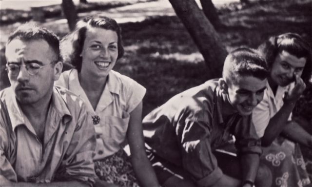 Iedereen lachte om het idee dat er ooit wel eens een opwarming van de aarde zou komen maar Raphael niet. Hij wist beter. Nu ja, beter...