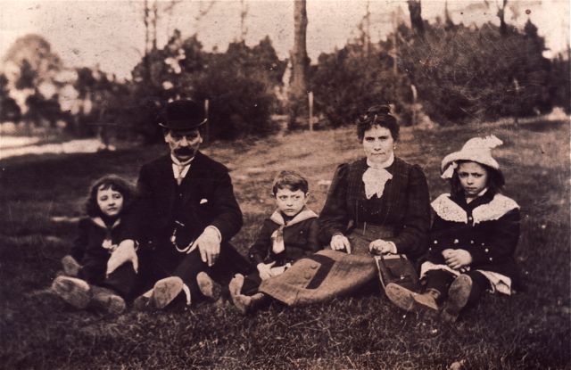 Bij zo'n uitje vergat je al wel eens iets. De picknickmand bijvoorbeeld.