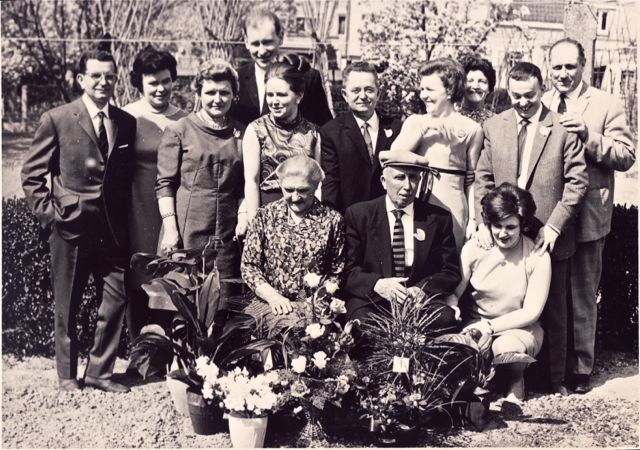 Jaja, er zaten cannabisplanten bij de cadeau's. Dat was een aantal liefhebbers niet ontgaan.