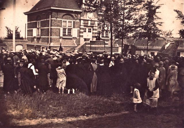 Pastoor Vermunten had voor het eerst vanop de kansel een preek gebracht met cliffhanger voor de volgende week. Dat was niet slim, zo bleek achteraf.
