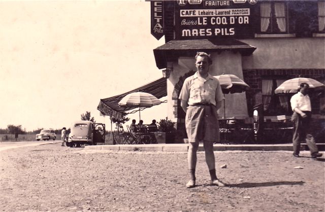 Seraphin had alle stijlbladen doorgenomen. Hij was helemaal klaar voor 1932! 