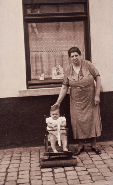 De jonge uitvinder van de hoovercraft. Die later niet meer wist hoe hij op dat idee gekomen was.