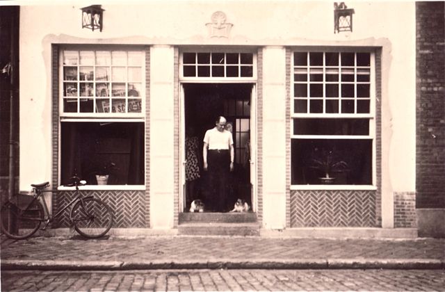 Er kwam geen kat op café. Tja...