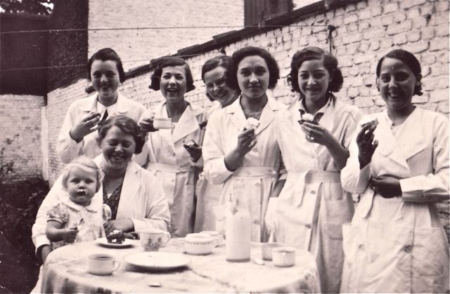 Prijs van een portie zwaar gesuikerde cupcakes: 2,5 frank. Tandartsbezoek achteraf: 18 frank.