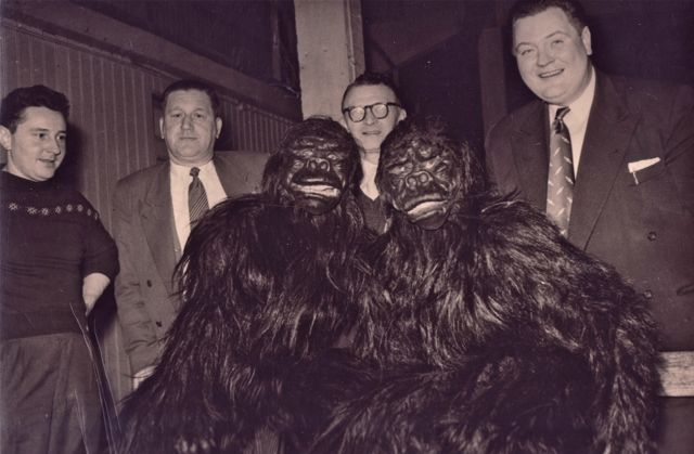 Medewerkers van de maand, bergen werk verzet en toch peanuts betaald!