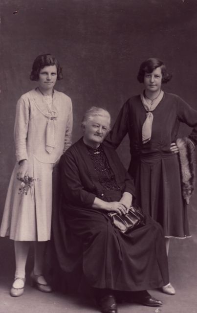 Het leitmotiv voor omgang met mannen was hun door moeder meegegeven: 