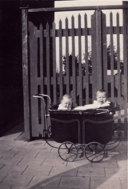 De stapelkoets van mevrouw Bruyninghen met daarin de vierling.