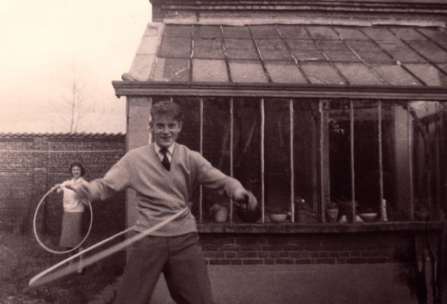 Maar toen hij twee meter hulla-hoopend achteruit ging, liep het grondig mis.