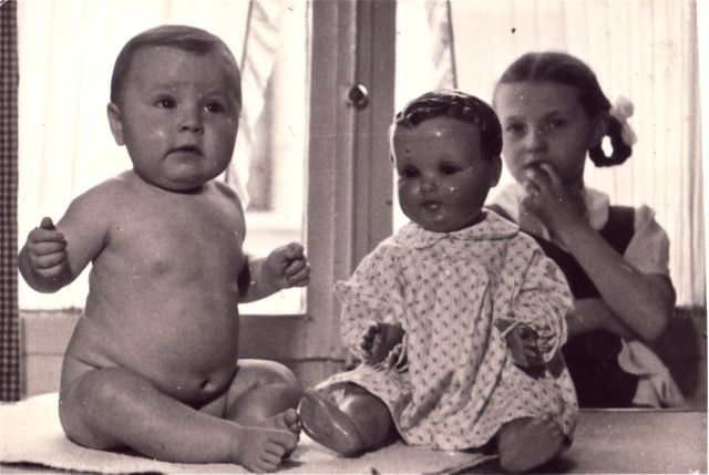 Van haar twee laatste poppenontwerpen vond de jong-getalenteerde Sofia de linkse toch de beste. 